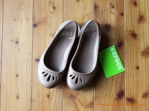 CROCS フラットレディース