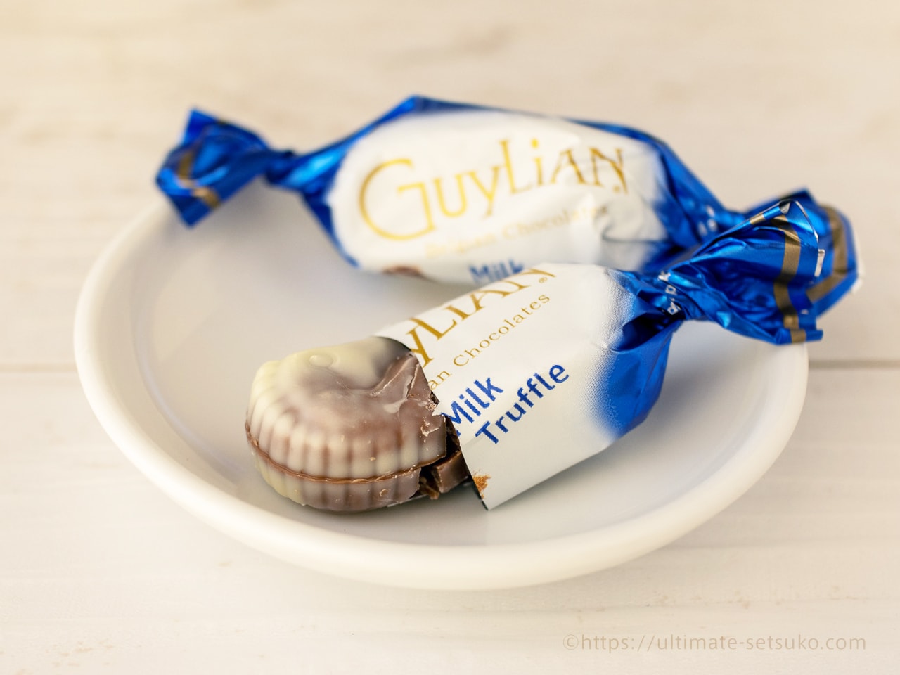 Guylian SEAHORSE PRALINE TRUFFLE