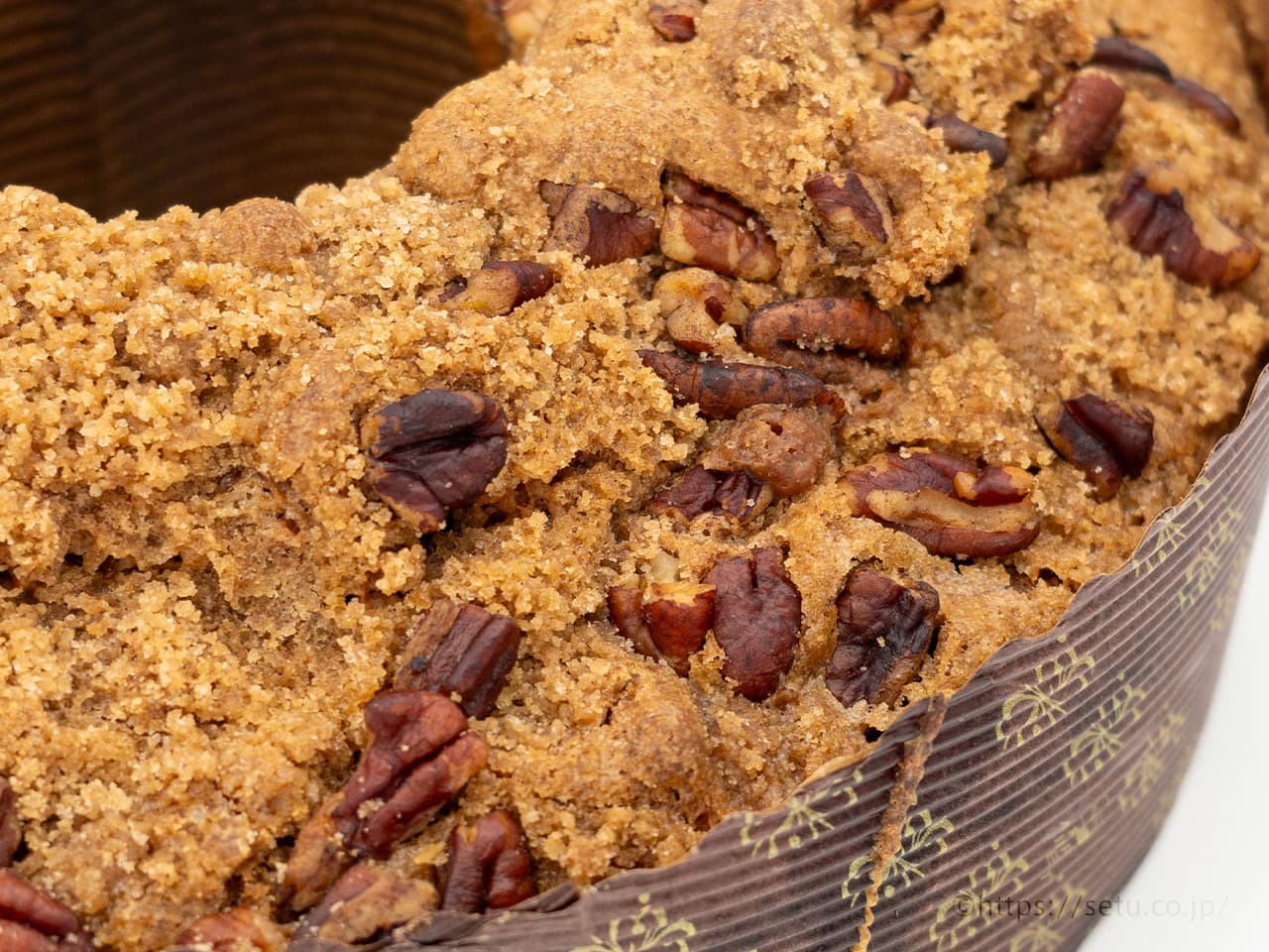 アメリカンな味！コストコ新商品のシナモンピーカンナッツケーキ