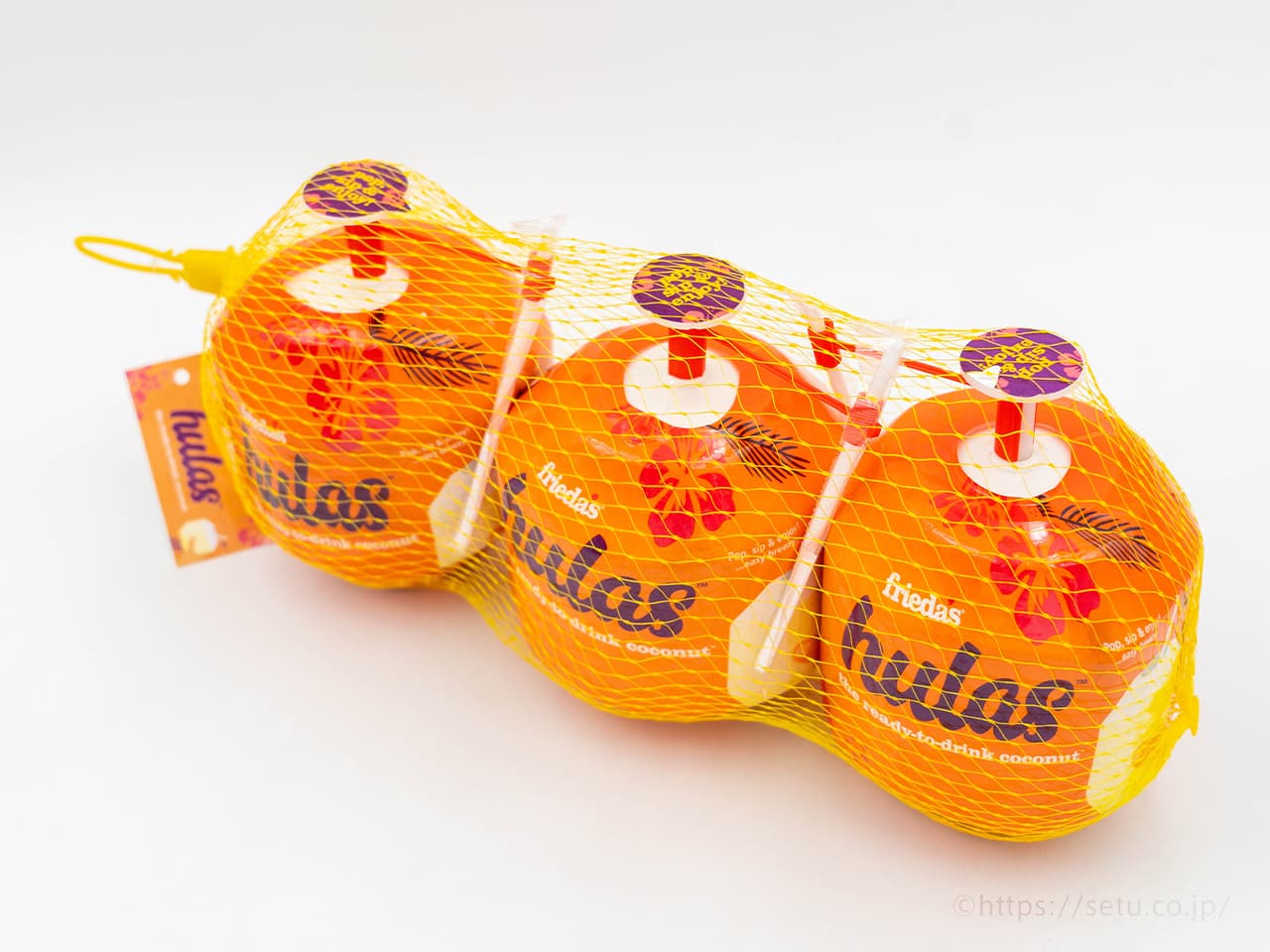 コストコ季節の新商品！まるごとココナッツウォーターがストロー付きで