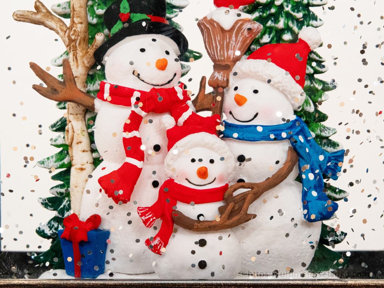 コストコのクリスマス雑貨はこれで決まり！ホリデーランタンはキラキラ