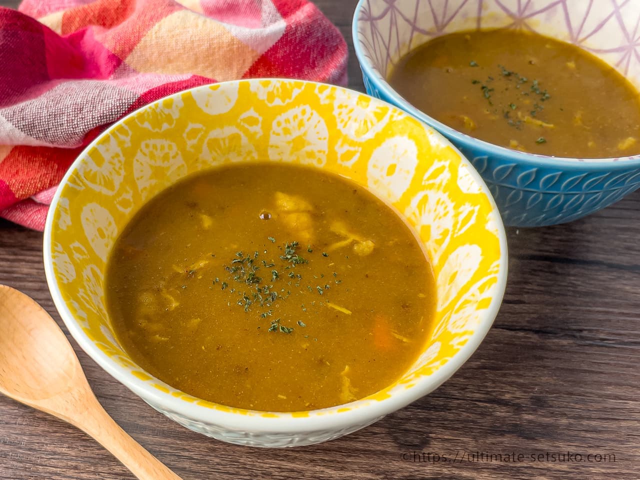 骨はカレーやスープの出汁に