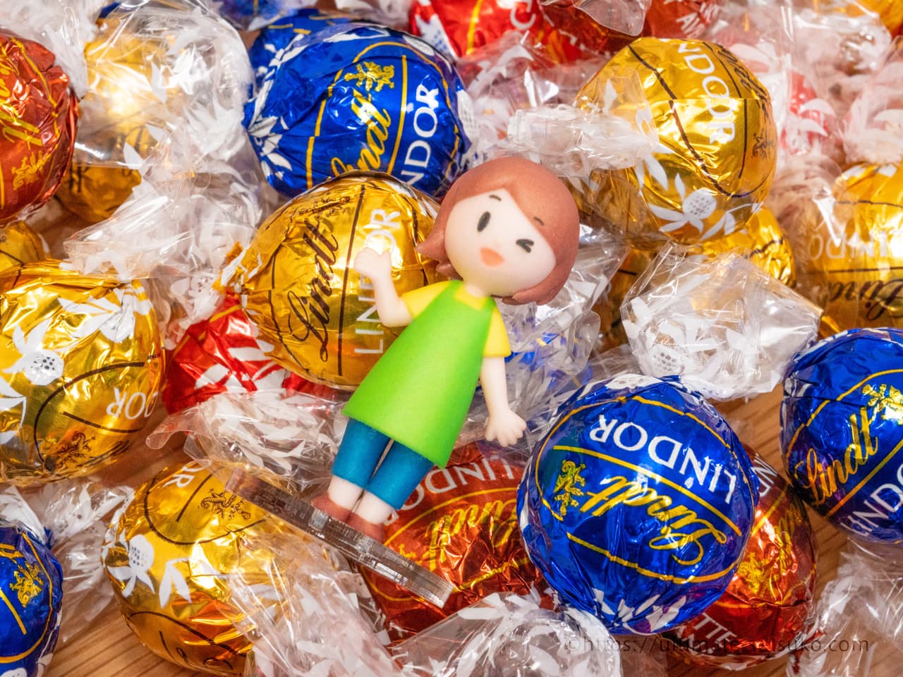 リンツ リンドール ゴールド アソート 600g 2箱分 リンドール リンツ