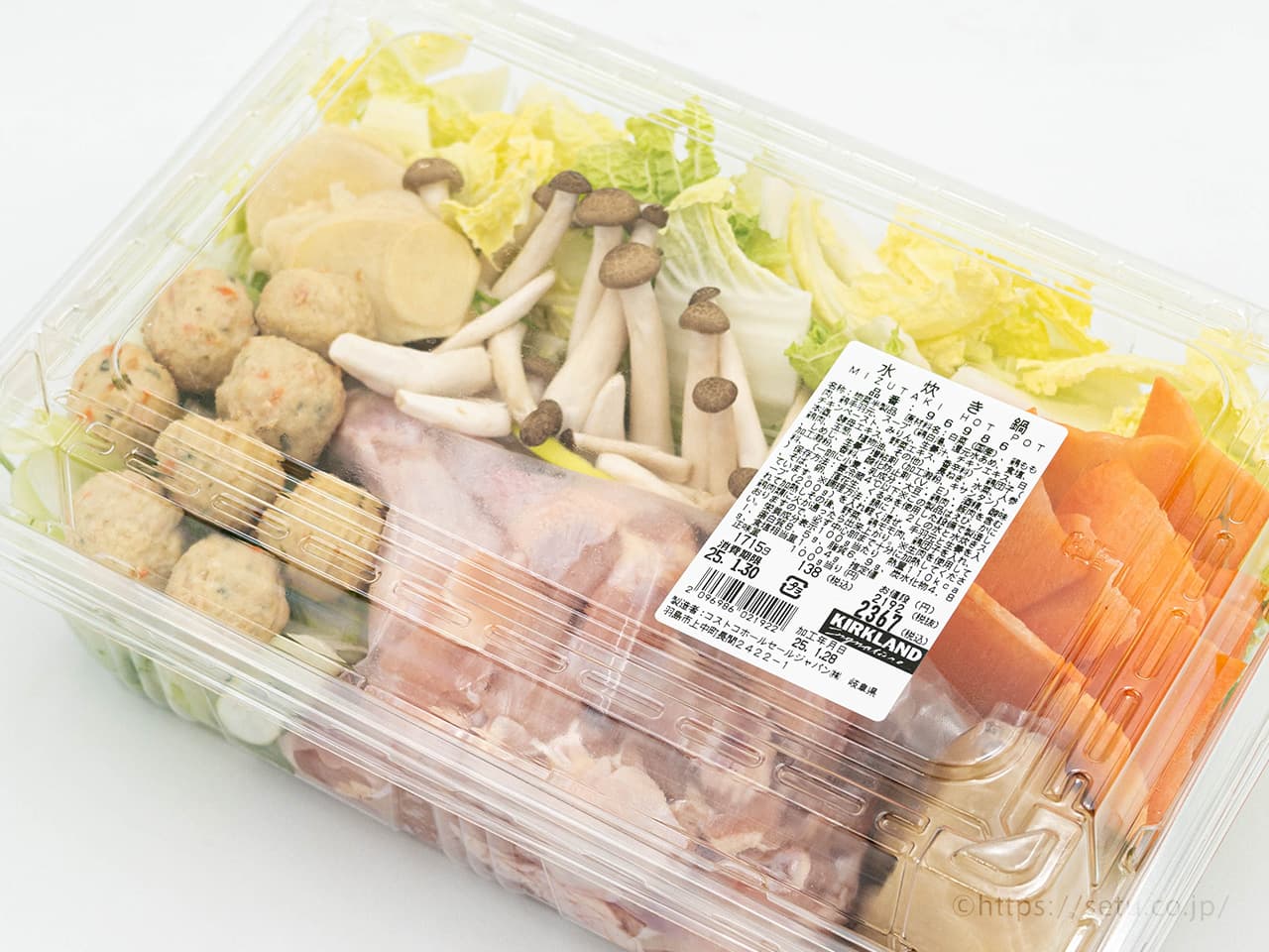 コストコのデリ新商品！肉も野菜もたっぷりな”水炊き鍋”は優しい味わい
