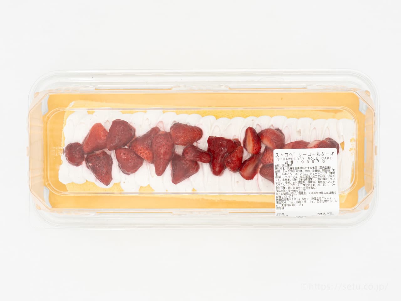 コストコのスイーツ新作！ストロベリーロールケーキは米粉入りのふわもち生地で美味しい