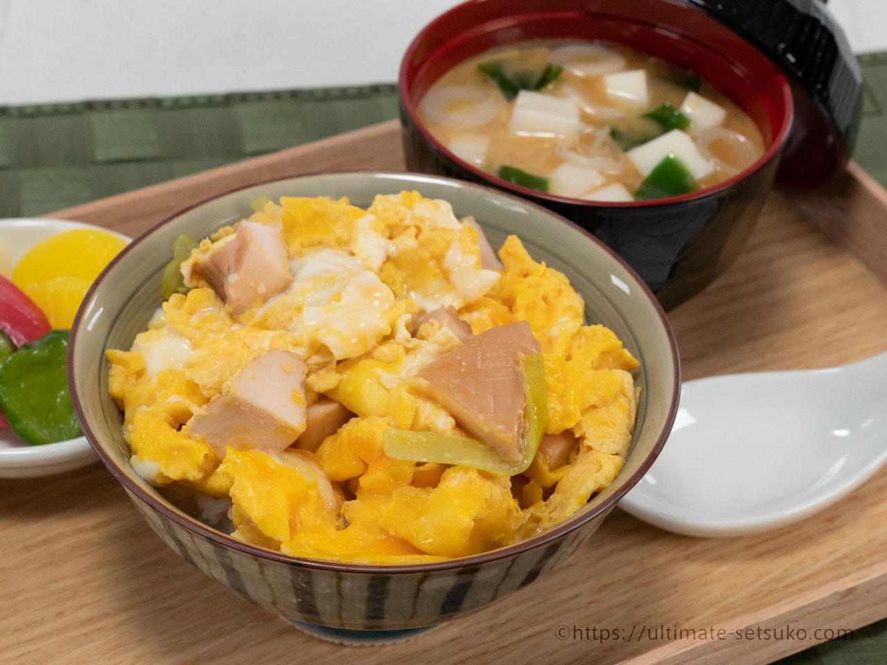 サラダチキンで簡単親子丼