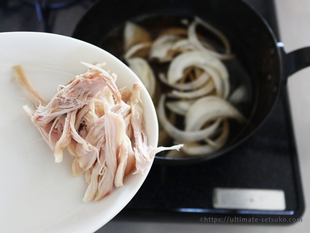 ロティサリーチキンで作るコク旨親子丼