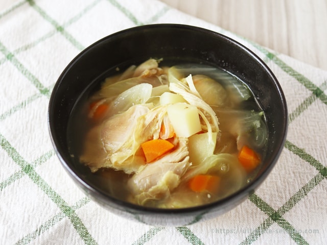 ロティサリーチキンと野菜のじわ旨スープ完成